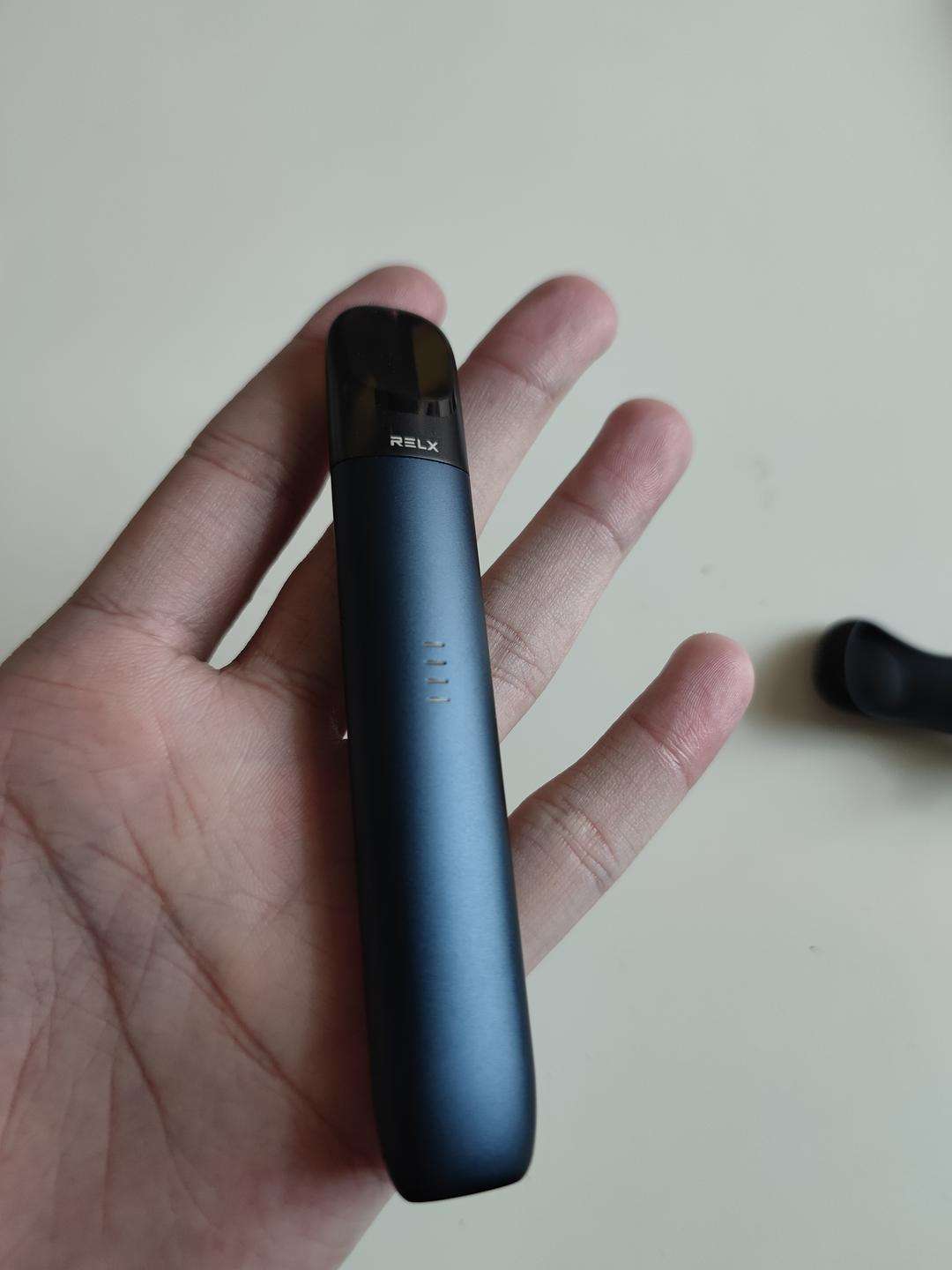 悦刻五代一抽闪红灯震动(悦刻五代一抽闪红灯震动能抽出烟)-第1张图片-番响电子烟