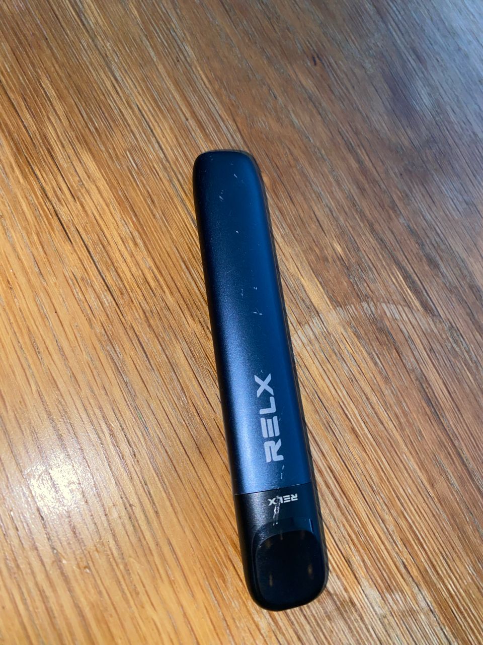 悦刻青羽(悦刻青羽充电充满是什么状态)