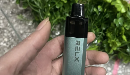 悦刻五代和六代Pro的区别？都停飒且酷！