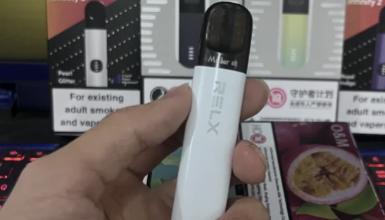 电子烟VS传统烟伤害对比，抽多少口等于一根香烟？