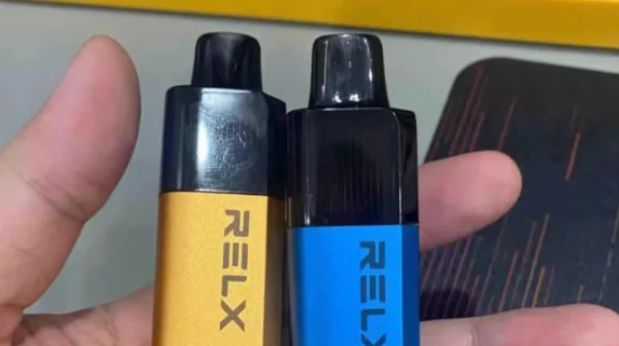 悦刻五代使用技巧：5个隐藏功能提升你的吸烟体验（附指示灯解读）