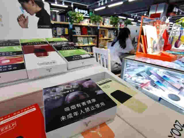 电子烟市场规模上千亿，有从业者却说没信心再做下去：它离走红还缺了些啥 