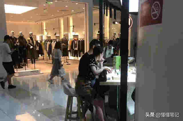 不止价格战：电子烟门店深陷“内卷化” 