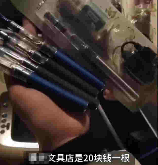 电子烟包围中小学？“看得见、管不了”怎么破？ 