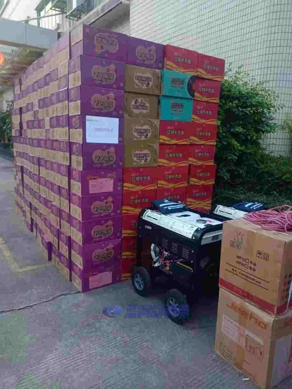 SP2S思博瑞电子烟向河南受灾地区送去救灾物资