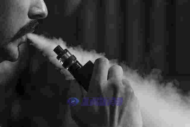 禁绝电子烟流向未成年人，品牌不能光靠科技手段 