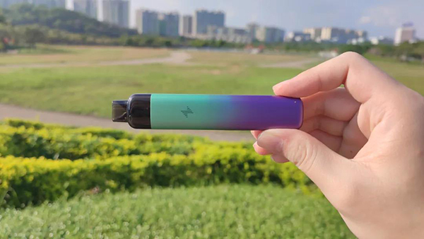 GIFTVAPE 礼雾电子烟评测：配置拉满，颜值担当