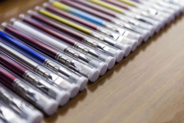 彩色电子烟是毒品，毒品电子烟判几年刑